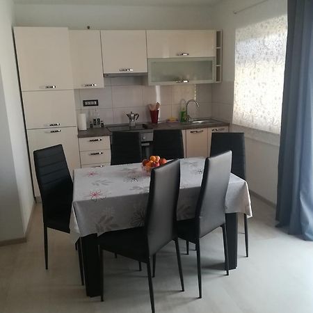 Valki Appartement Poreč Buitenkant foto