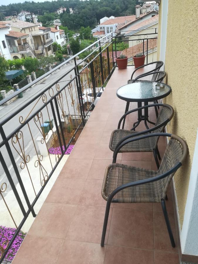 Valki Appartement Poreč Buitenkant foto
